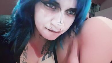 Mami Goth Folla y Penetra a su Femboy /FEMDOM