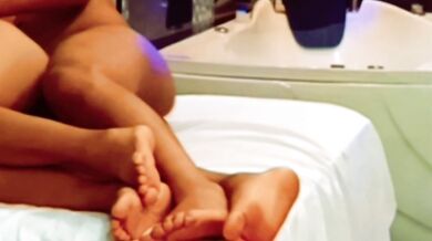 I'm pregnant, he me until he comes