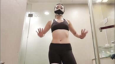 香港女王 廣東話 C393: 我偷內褲打J，被變態痴女原味內褲 大屁股 羞恥玩弄：舔汗、舔腳、食精、 控射 Big ass Asian Femdom sock foot fetish big ass joi(全片：servingmissjessica. com