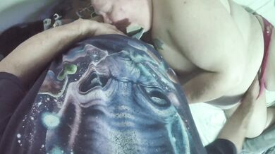Hubby Facefucked me after the party was over and came on my pussy