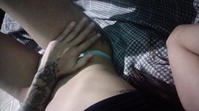 PULSE RACING, ASS TREMBLES BENEATH BARE SKIN