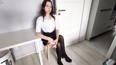 Try not to cum - Your highschool crush invites you to empty classroom to test your cock endurance. Polish JOI with countdown