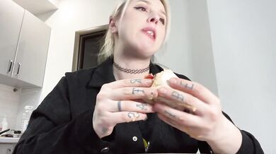 EXTREMELY MESSY FOOD STUFFING WEIGHT GAINING BELLY BURSTING