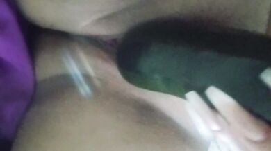 Me meto un pepino por primera vez