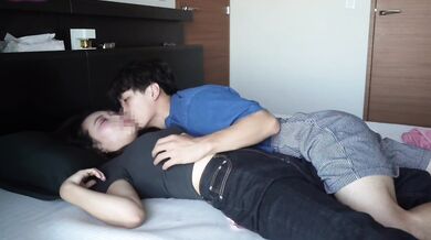 SEX前のねっとり前戯が最高にエロい激しいディープキスで興奮しすぎて感度MAXな素人カップルを覗き見しまくる　まとめ　女性用　女性向け　舌使い　初々しい　巨乳　かわいい　日本人　個人撮影　えむゆみ