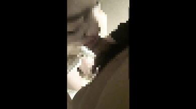 旦那がリモート会議中、お風呂場に忍び込んでサクッと制欲解消する不倫妻