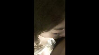 旦那がリモート会議中、お風呂場に忍び込んでサクッと制欲解消する不倫妻