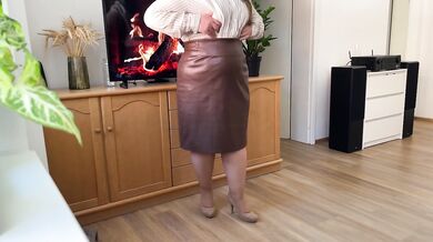 Birthday gift for a single mature stepmother!