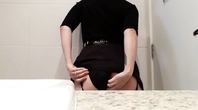 Anal in Public Bathrooms