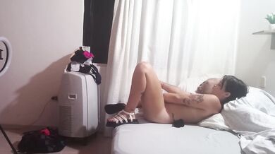 LATINAS MASTURBATE WHILE SHOWING THEIR BREASTS.