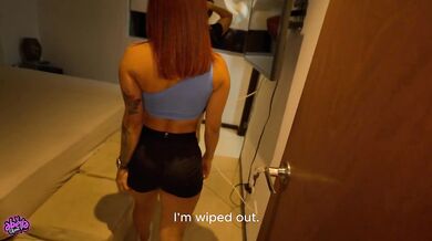 Fucking my bestfriend boyfriend while she doom scrolls on tiktok! Abella olsen - Papuchizz- Carolina Agudelo