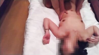 全裸で顔の上にまたがって大好きなクンニしてもらって何度もイっちゃいました　その後は大好きなオ〇ン〇ン入れてもらって何度もイっちゃいました(⋈◍＞◡＜◍)。