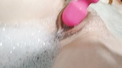 Bath fun wet pussy