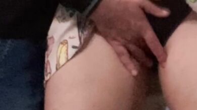 STRANGER CHALLENGE - I Ask a Stranger to Finger my Pussy in the Subway