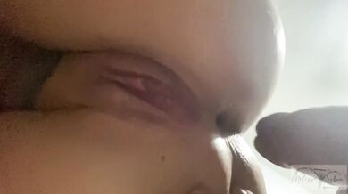 Dois machos me fodendo muito gostosa, ganhei gozada na buceta e na boquinha