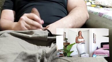 React: Naughty step sis got naked in bed next to me - Alanna Pow