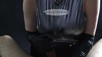 Horny StepMom makes Stepson Cum on her big Tits