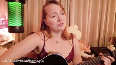 Just singing WagonWheel