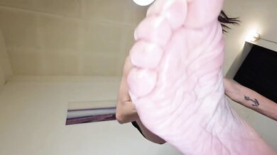 petite-mia's dirty mouth fuels raging re