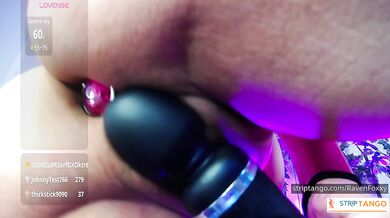 RavenFoxxy teases with deep fingertips