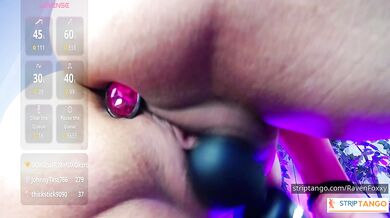 RavenFoxxy teases with deep fingertips