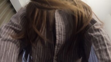 mi vecina culona adora el sexo ella encima me pide que no me detnga mientras rebota en mi pinga