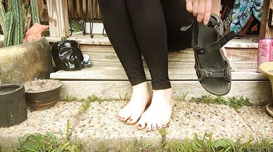 POV Ginger Mommy Outdoor Dirty Foot Tease In Sandals