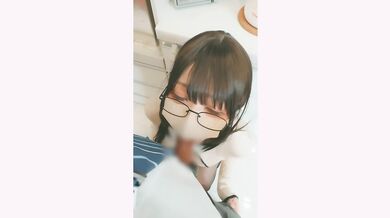 セクハラ部長に給湯室で脚ガクガク脳が溶けるまで何度もイカされる黒スト眼鏡のおとなしめOLちゃん。最初は嫌々だったのに結局チン媚びザー汁まみれで草。の巻