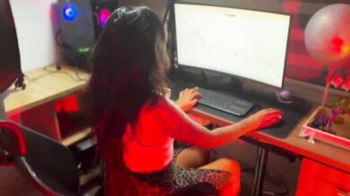 mi jefe me coge en su oficina en horas de la noche cuando nadie esta