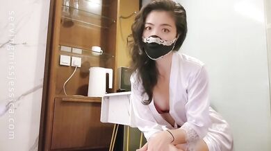 香港女王：性感人妻家長，勾引補習 老师 Asian big ass hot wife milf handjob cock massage ass worship POV JOI (Subscribe 訂閱：servingmissjessica. com