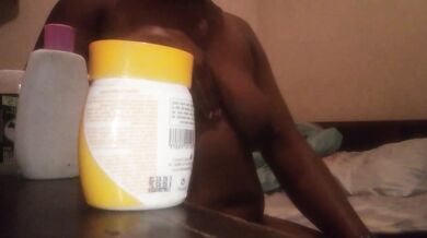 I wanna play with my body come see