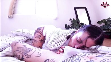 A tattooed alternative couple enjoys lots of naughty games