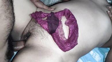 Chica Virgen entra a mi habitación y termina perdiendo la virginidad en sexo hindi.