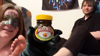Nymeria Malfoy licks Marmite off of her husband‘s feet ????????