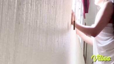 The girl finishes her bath and her girlfriend fucks her hard until he cums in her ass
