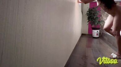 The girl finishes her bath and her girlfriend fucks her hard until he cums in her ass