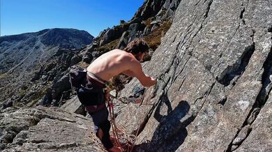 CAUGHT BY A DRONE, doing a risky blowjob whilst climbing a mountain. Vlog.