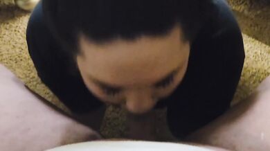 Sexy Thick White Slut Sucking Dick