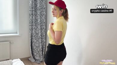 "JUST DON'T COMPLAIN TO MY SUPERVISOR!" The pizza delivery girl offered an unusual way to make up for the botched order