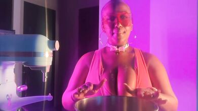 Huge Jus in the Kitchen - Cum Make Butter