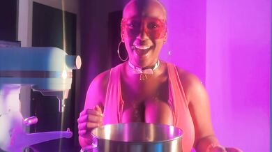 Huge Jus in the Kitchen - Cum Make Butter