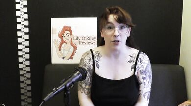 NSFW Review of the Honey Pistil licking vibrator from The Bad Peach | thebadpeach.pro/LilyORiley