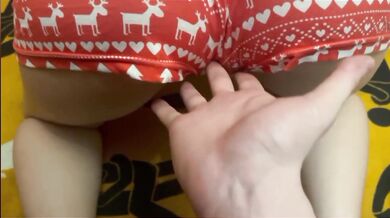 My stepbrother rubs against my ass in shorts