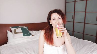GinnaGg chats, then explodes with pleasure
