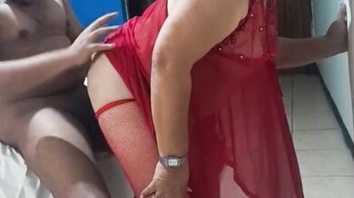 Madura milf de 70 años me llama cuando su marido no está en casa