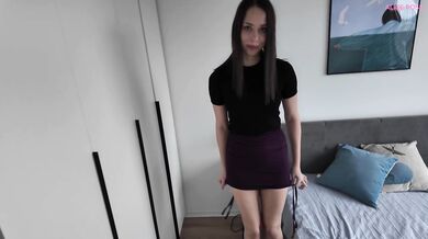 Fucked The Married Realtor Raw During The House Purchase While Her Husband Waited At Home