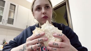 OVEREATING MY FAV SHAWERMA MESSY TASTY MUKBANG