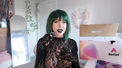TRYING OUT A NEW FUCKING SEX MACHINE - AUXFUN REVIEW
