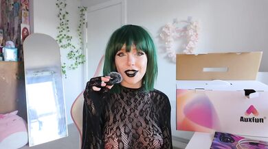 TRYING OUT A NEW FUCKING SEX MACHINE - AUXFUN REVIEW