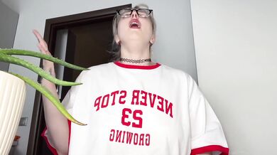 REAL ALLERGIC ATTACK LIVE UNSTOPPABLE SNEEZING AND LOUD NOSE BLOWING